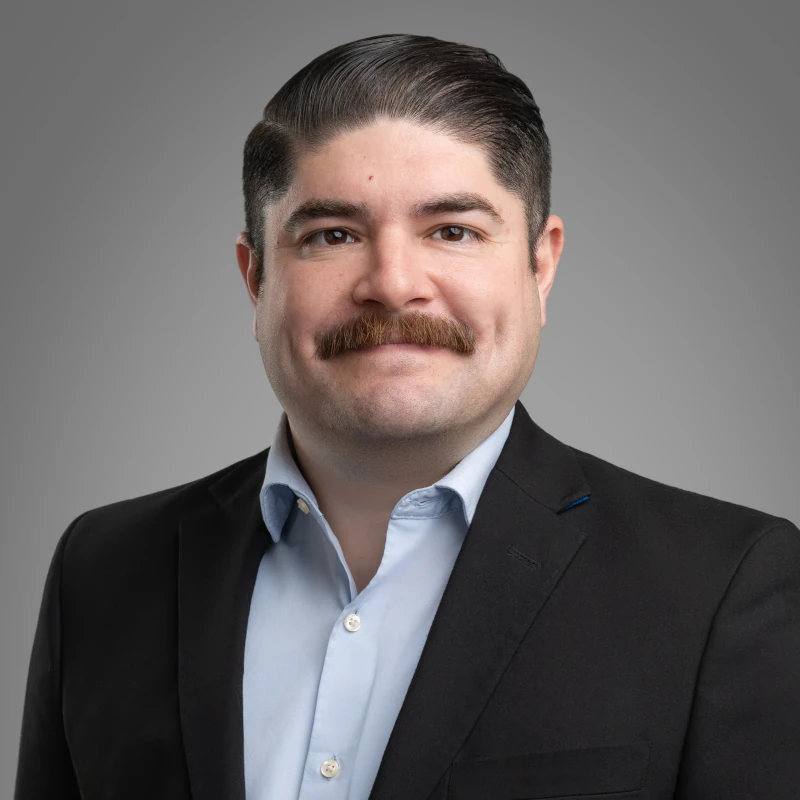 Headshot photo of David Oliveros